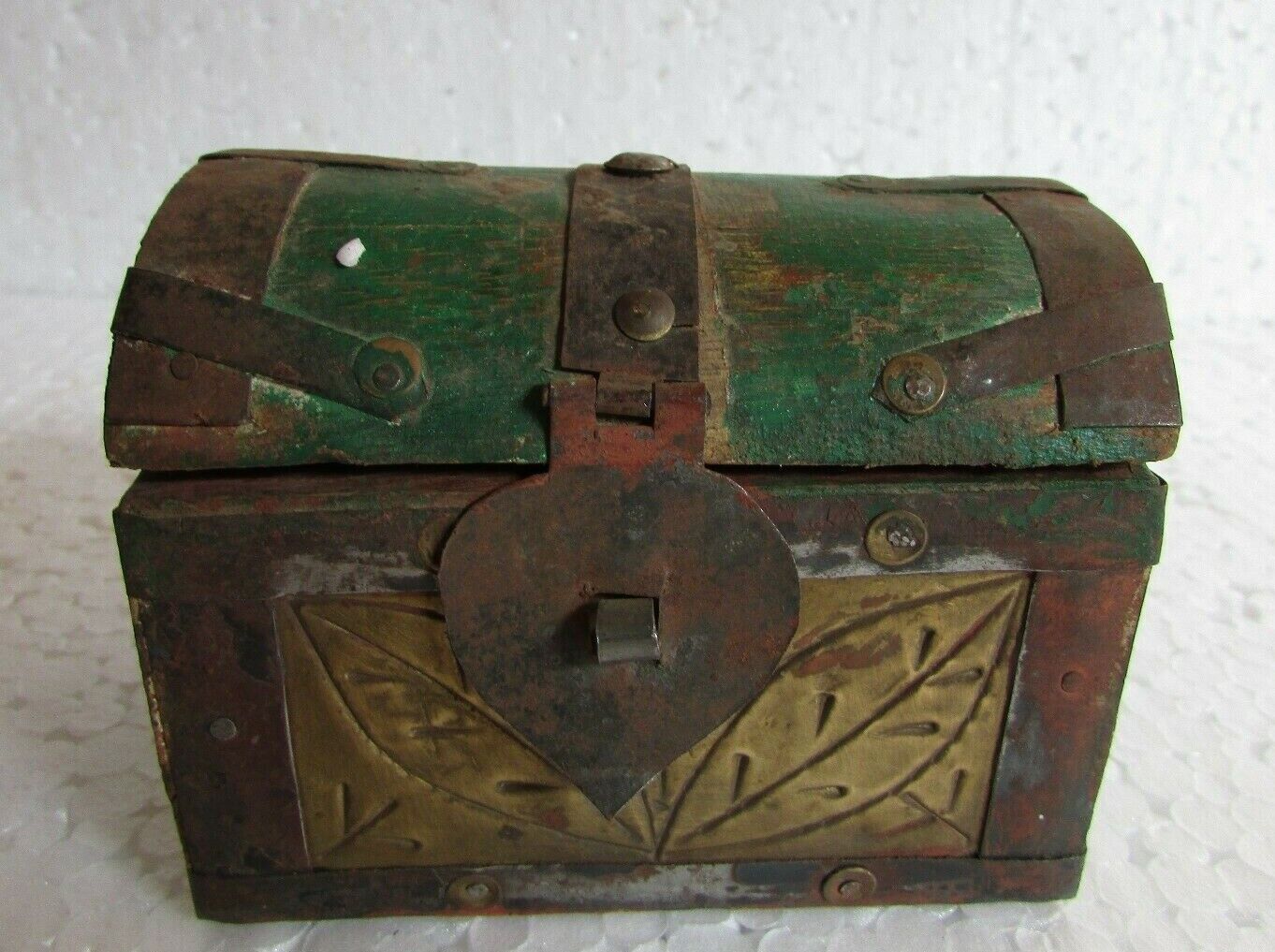 Vintage Old Wooden Handcrafted Iron / Brass Fitted Jewellery Box, Collectible